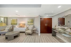 1211 GULF OF MEXICO DRIVE, LONGBOAT KEY, FL 34228 Sold 04/30/25