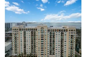 750 TAMIAMI TRAIL, SARASOTA, FL 34236 - MLS#MFRA4631828