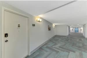 5855 MIDNIGHT PASS ROAD, SARASOTA, FL 34242 Sold 01/24/25