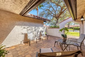 5561 GOLF POINTE DRIVE, SARASOTA, FL 34243 Sold 04/22/25