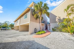 3801 4TH AVENUE, HOLMES BEACH, FL 34217 Sold 02/25/25