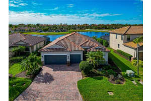 6720 WILD LAKE TERRACE, BRADENTON, FL 34212 Sold 03/14/25