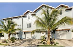 2516 Avenue A, BRADENTON BEACH