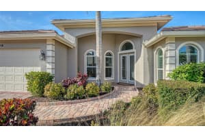 8956 HUNTINGTON POINTE DRIVE, SARASOTA, FL 34238 Sold 02/21/25