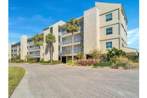 4540 GULF OF MEXICO DRIVE, LONGBOAT KEY, FL 34228 Sold 05/12/25