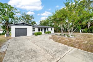 525 HILLSIDE DRIVE, ST PETERSBURG, FL 33705 Sold 04/28/25