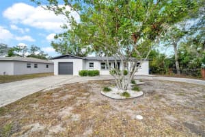 525 HILLSIDE DRIVE, ST PETERSBURG, FL 33705 Sold 04/28/25