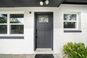 525 HILLSIDE DRIVE, ST PETERSBURG, FL 33705 Sold 04/28/25