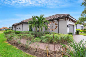 4727 MOTTA COURT, BRADENTON, FL 34211 - MLS#MFRA4632012