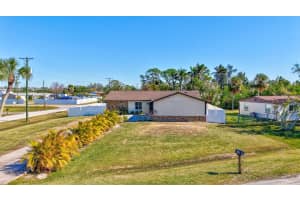 702 2ND AVENUE, RUSKIN, FL 33570 Sold 04/04/25