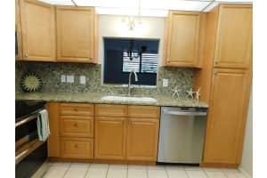 302 SPRING LAKES BLVD #302, BRADENTON, FL 34210 Sold 06/09/25