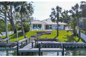 551 POLK DRIVE, SARASOTA, FL 34236 Sold 04/28/25