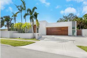 2004 OSPREY AVENUE, SARASOTA, FL 34239 Sold 01/31/25