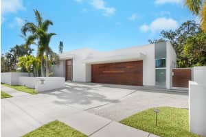 2004 OSPREY AVENUE, SARASOTA, FL 34239 Sold 01/31/25