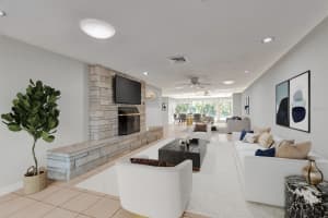 7157 LONGBOAT DRIVE, LONGBOAT KEY, FL 34228 Sold 05/05/25