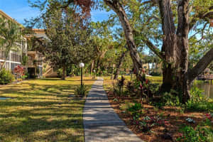 425 30th Ave W #c107, BRADENTON