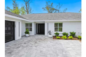 749 TROPICAL CIRCLE, SARASOTA, FL 34242 Sold 02/24/25