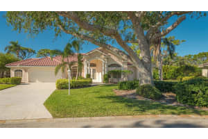 6641 SAINT JAMES CROSSING, UNIVERSITY PARK, FL 34201 Sold 01/21/25