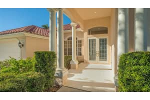6641 SAINT JAMES CROSSING, UNIVERSITY PARK, FL 34201 Sold 01/21/25
