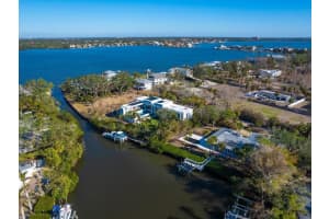 1221 S Basin Ln, SARASOTA