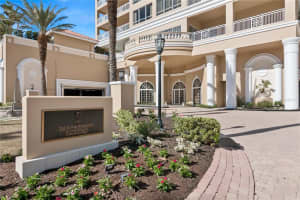 35 Watergate Dr #801, SARASOTA