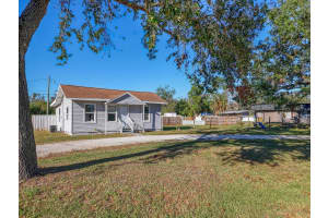 3904 35TH AVENUE, PALMETTO, FL 34221 Sold 03/20/25