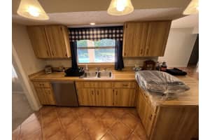 21371 KNOLLWOOD AVENUE, PORT CHARLOTTE, FL 33952 Sold 05/15/25