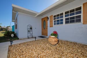 18647 KERRVILLE CIR, PORT CHARLOTTE, FL 33948 Sold 03/06/25
