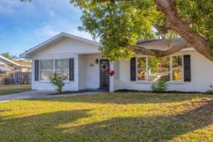 911 42ND STREET, BRADENTON, FL 34205 Sold 05/01/25