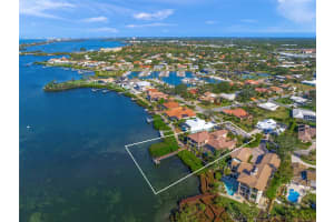 275 LOOKOUT POINT DRIVE, OSPREY, FL 34229 Sold 06/06/25