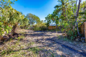 5219 CALLE DE RIO, SARASOTA, FL 34242 - MLS#MFRA4632487