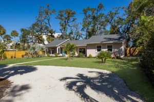 1155 Tahiti Pkwy, SARASOTA