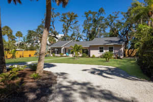 1155 TAHITI PARKWAY, SARASOTA, FL 34236 - MLS#MFRA4632493