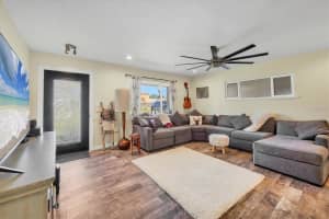 1658 BLAKEMORE LANE, SARASOTA, FL 34231 - MLS#MFRA4632507