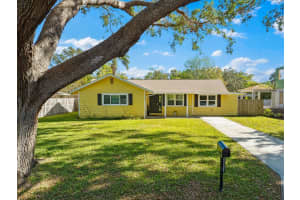 2481 MILMAR DRIVE, SARASOTA, FL 34237 Sold 01/10/25