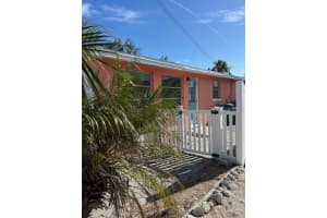 403 63RD STREET, HOLMES BEACH, FL 34217 Sold 01/15/25