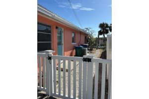 403 63RD STREET, HOLMES BEACH, FL 34217 Sold 01/15/25