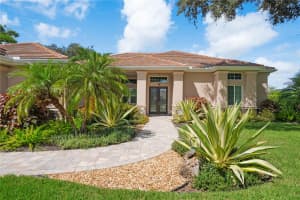 8829 Wild Dunes Dr, Sarasota, FL 34241, Sold 12/16/24