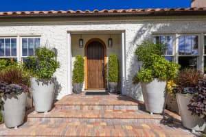 1923 HIBISCUS STREET, SARASOTA, FL 34239 Sold 04/28/25
