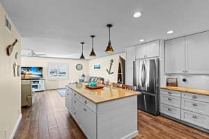 4234 GULF OF MEXICO DRIVE, LONGBOAT KEY, FL 34228 Sold 02/07/25