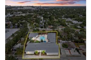 2069 BOUGAINVILLEA STREET, SARASOTA, FL 34239 - MLS#MFRA4632678