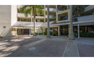 1932 HARBOURSIDE DRIVE, LONGBOAT KEY, FL 34228 Sold 03/17/25