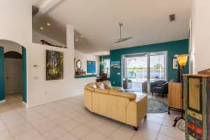 10555 OLD GROVE CIRCLE, BRADENTON, FL 34212 Sold 04/18/25