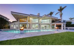 50 Lighthouse Point Dr Longboat Key, FL 34228 - Off Market