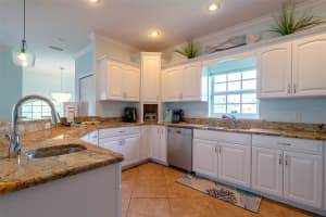7007 HOLMES BOULEVARD, HOLMES BEACH, FL 34217 Sold 08/15/25