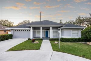 566 Oak Bay Dr, OSPREY