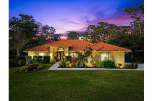 3901 BALSAM COURT, SARASOTA, FL 34243 Sold 04/09/25