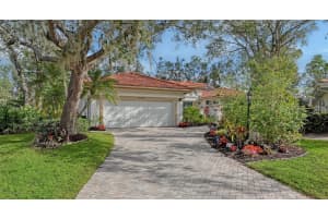 2910 LONGLEAT WOODS, SARASOTA, FL 34235 Sold 01/31/25