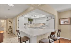 1305 GLEN OAKS DRIVE, SARASOTA, FL 34232 Sold 08/28/25
