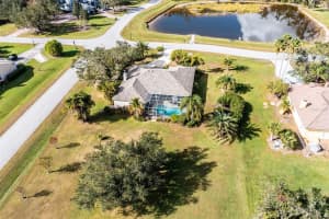 2091 OAKFORD ROAD, SARASOTA, FL 34240 Sold 05/01/25